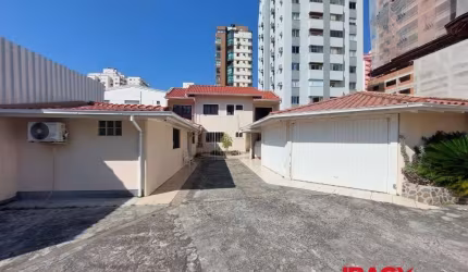 Casa para alugar na Rua Vereador Mário Coelho Pires, 41, Campinas, São José, 180 m2 por R$ 11.000