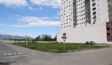 Terreno comercial para alugar na Rua Najla Carone Guedert, 00, Pagani, Palhoça, 583 m2 por R$ 4.000