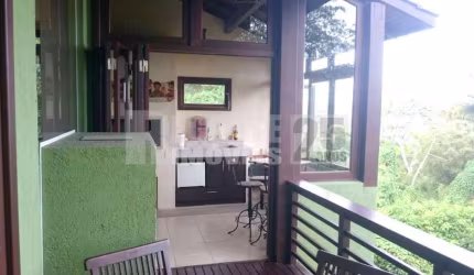 Casa à venda na Lagoa da Conceição em Floanópolis.