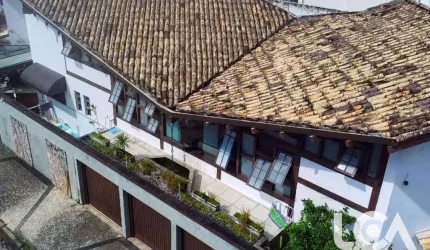 Sobrado com 3 dormitórios à venda, 330 m² por R$ 1.700.000,00 - Jardim Primavera - Caraguatatuba/SP