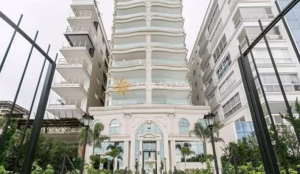 Petit Chateau apartamento frente mar 3 suítes e 3 vagas Canto da Praia