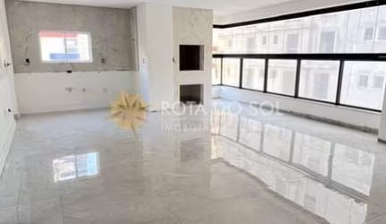 Celisa apartamento 3 suítes e 2 vagas na Meia Praia