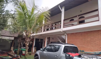 SOBRADO DENTRO DE CONDOMINIO COM TOTAL DE 410M² NO UBATUMIRIM.