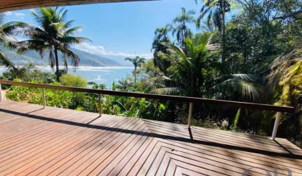 SOBRADO COM 5 DORMITÓRIOS DENTRO DE CONDOMINIO NAS TONINHAS VISTA MAR.