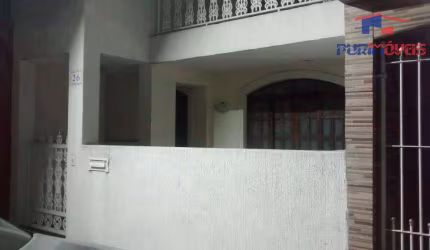 Sobrado em condomínio residencial familiar e tranquilo .