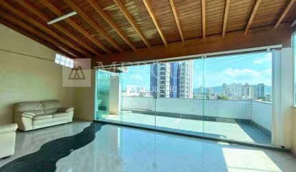 Cobertura duplex no Guarujá, Enseada,  churrasqueira e suítes