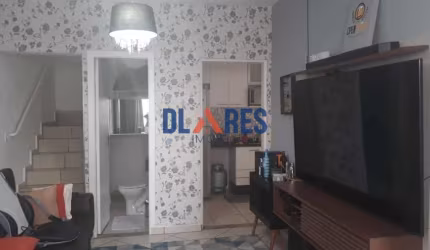Casa em condomínio fechado com 2 quartos à venda na Josephina Liuzze de Moraes, 153, Jardim Maria Rosa, Taboão da Serra por R$ 490.000