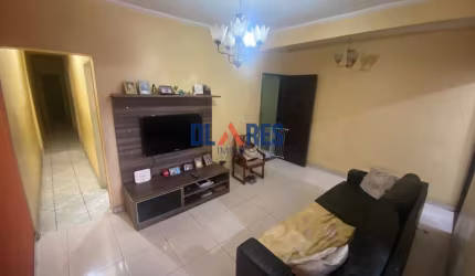 Casa com 3 quartos à venda na Rua Alberto José, 303, Jardim Salete, Taboão da Serra por R$ 450.000
