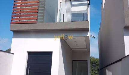 Casa de 158m² em Jardim Rincao, Arujá - 3 dormitórios, 1 suíte, 3 banheiros por R$830.000 para venda