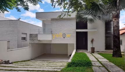 Casa Luxuosa em Condomínio - 4 Suítes em Arujá V