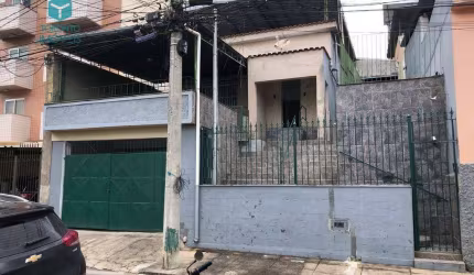 Casa com 4/4 para venda - Juiz de Fora/MG