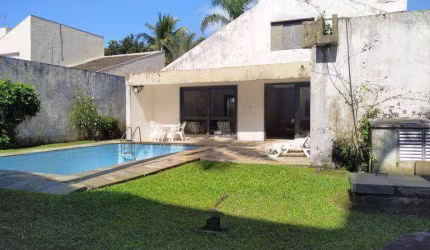 Casa com 4 dormitórios à venda, 268 m² por R$ 790.000,00 - Praia de Pernambuco - Guarujá/SP