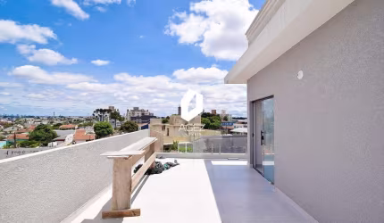 Sobrado novo em condomínio com terraço!