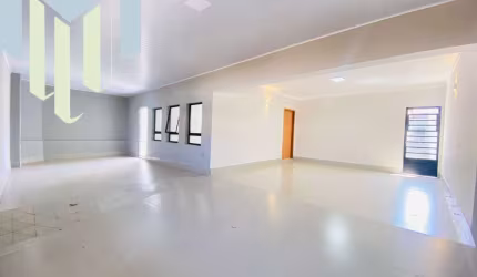 Imperdível oportunidade: Casa à venda em Marília-SP, Jardim Marília, 3 quartos, 1 suíte, 1 sala, 2 vagas, 130m².