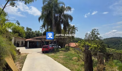 Chácara / sítio com 3 quartos à venda na Rua Dr. Carlos Ungaratto, 222, Jardim Placidolandia, Serra Negra, 250 m2 por R$ 800.000