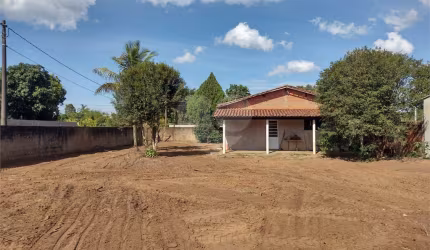Chácara no Tutoya do Vale próximo ao Varjão.