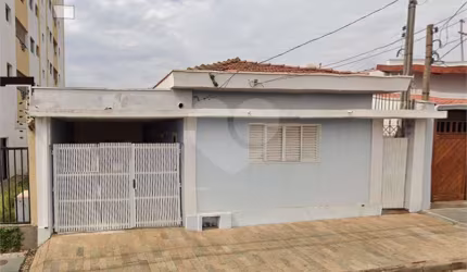 Casa para venda ou locação na Vila Prado