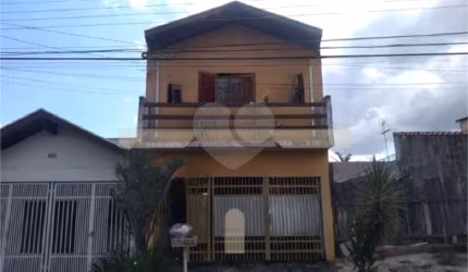 Casa residencial à Venda Santa Felícia com 3 Suítes