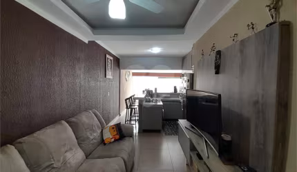 Casa à Venda no Condomínio Moradas 1