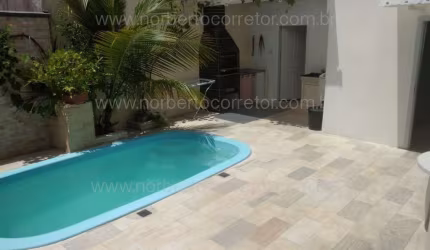 CASA COM PISCINA TEMPORADA MEIA PRAIA