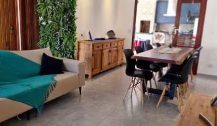 Casa à Venda no Centro de Ubatuba-SP Oportunidade Imperdível!