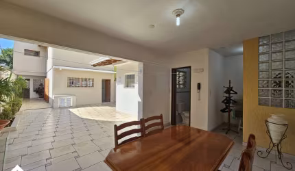Sobrado Bairro Santa Paula 3 dormitórios e 4 vagas