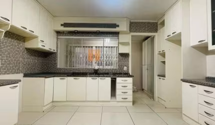 Apartamento com 3 quartos à venda na Rua Humberto Bassanesi, 344, Santa Catarina, Caxias do Sul por R$ 320.000