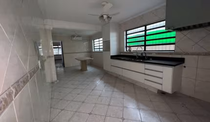 VENDO SOBRADO  FL- 42