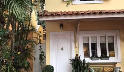 Sobrado em condomínio 3 quartos FL14