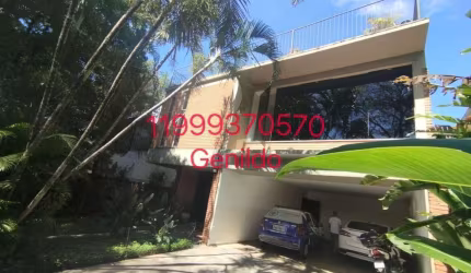 SOBRADO COM PISCINA  4 QUARTOS SENDO 4 SUITE EDICULA COM BANHEIRO 8 VAGAS PROXIMO DO METRO  FL55