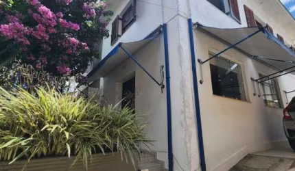 VENDA SOBRADO 03 DORMITÓRIOS 02 BANHEIROS UMA SUÍTE  E DUAS VAGAS DE GARAGENS - FL38