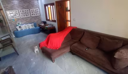 Casa à venda com 210m², 3 quartos e 4 vagas Jardim Londrina FL15