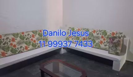 Casa com 1 dormitório,1 banheiro, sala e cozinha. FL51