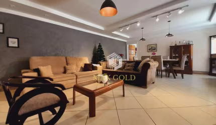 Casa com 3 dormitórios à venda, 250 m² por R$ 899.000,00 - Esplanada Independência - Taubaté/SP
