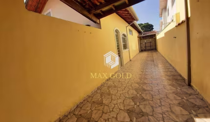 Casa com 3 dormitórios à venda, 150 m² por R$ 370.000,00 - Parque São Luís - Taubaté/SP