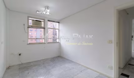 Conjunto comercial com 74m²