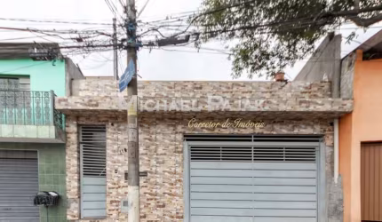 Casa tipo para venda com 3 quartos, sendo 1 suíte