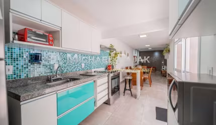Casa tipo para venda com 4 quartos, sendo 3 suítes