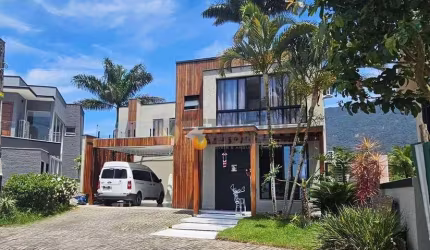 Sobrado com 4 dormitórios à venda, 287 m² por R$ 2.500.000,00 - Costa Nova - Caraguatatuba/SP