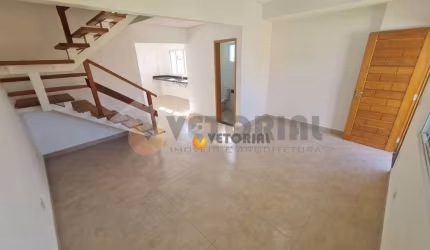 Sobrado com 2 dormitórios à venda, 130 m² por R$ 750.000,00 - Indaiá - Caraguatatuba/SP