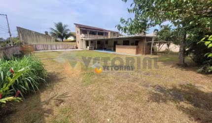 Sobrado com 3 dormitórios à venda, 288 m² por R$ 750.000 - Massaguaçu - Caraguatatuba/SP