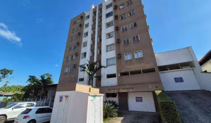 Apartamento com 3 dormitórios para alugar, 75 m² por R$ 2.250,00/mês - Água Verde - Blumenau/SC