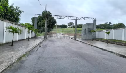 Terreno à venda em Santíssimo - RJ