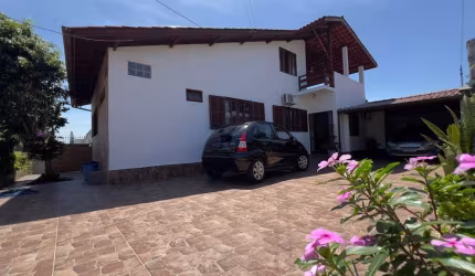 Casa com 4 quartos à venda na Rua Celso Bayma, 761, Barreiros, São José por R$ 990.000