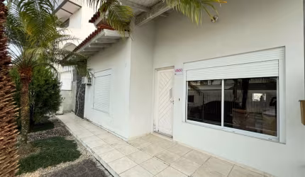 Casa com 3 quartos à venda na Senhor dos Passos, 33, Centro, Santo Amaro da Imperatriz por R$ 1.300.000