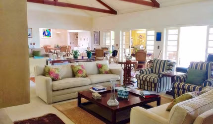 Linda casa de campo Há 1 hora de SP pela Castelo Branco, totalmente mobiliada