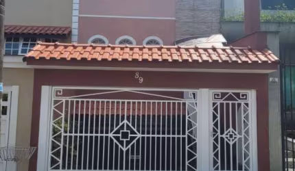 Sobrado no Bairro Nova Petrópolis.