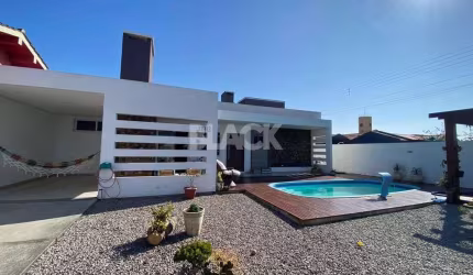 Casa de 03 dormitórios à venda | Centro em Passo de Torres, SC