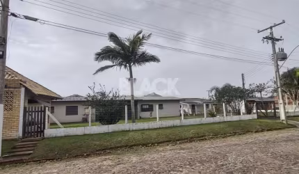 Casa com 06 quartos à venda na Lagoa Jardim em Torres RS