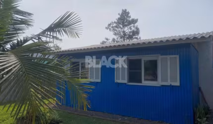 Casa com 02 quartos à venda no Jacaré em Torres RS